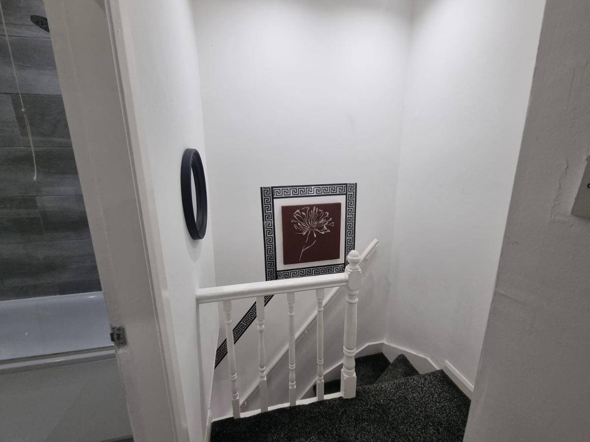 *A!S* Setup For Your Most Amazing Relaxed Stay + Free Parking + Free Fast Wifi * Leeds  Eksteriør bilde
