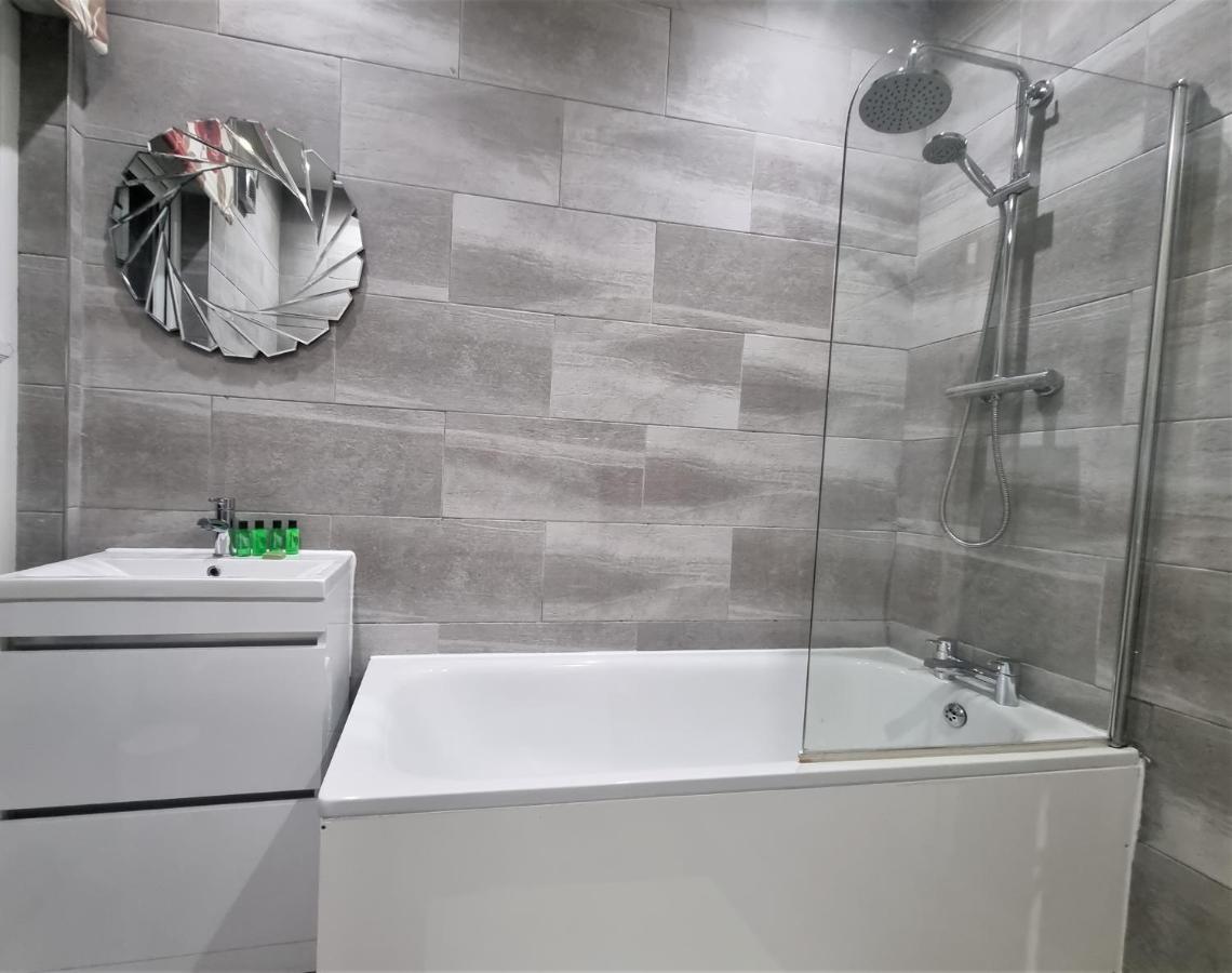 *A!S* Setup For Your Most Amazing Relaxed Stay + Free Parking + Free Fast Wifi * Leeds  Eksteriør bilde